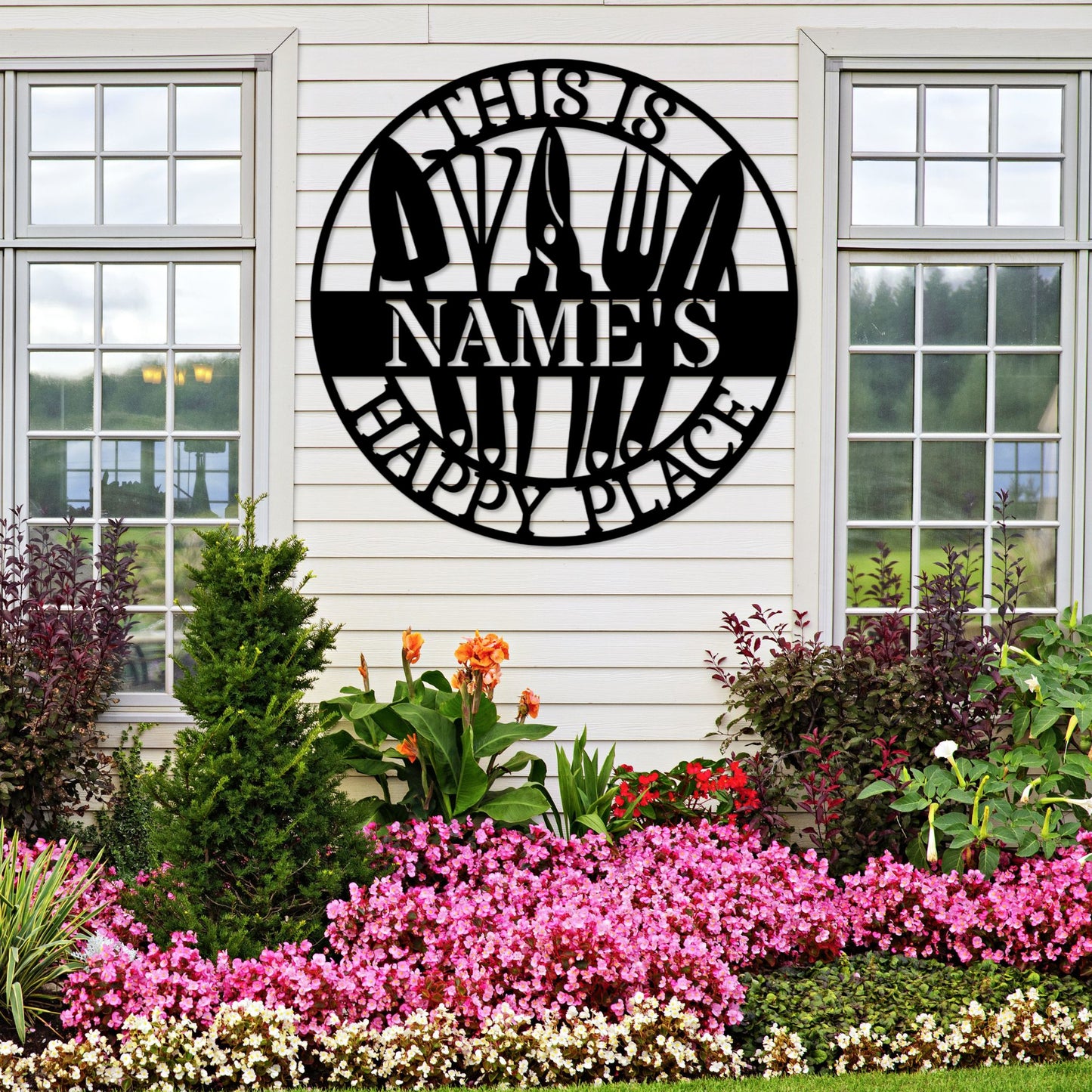 18 Inch Personalized Happy Gardener Name Metal Sign Decor In Black With Custom Text