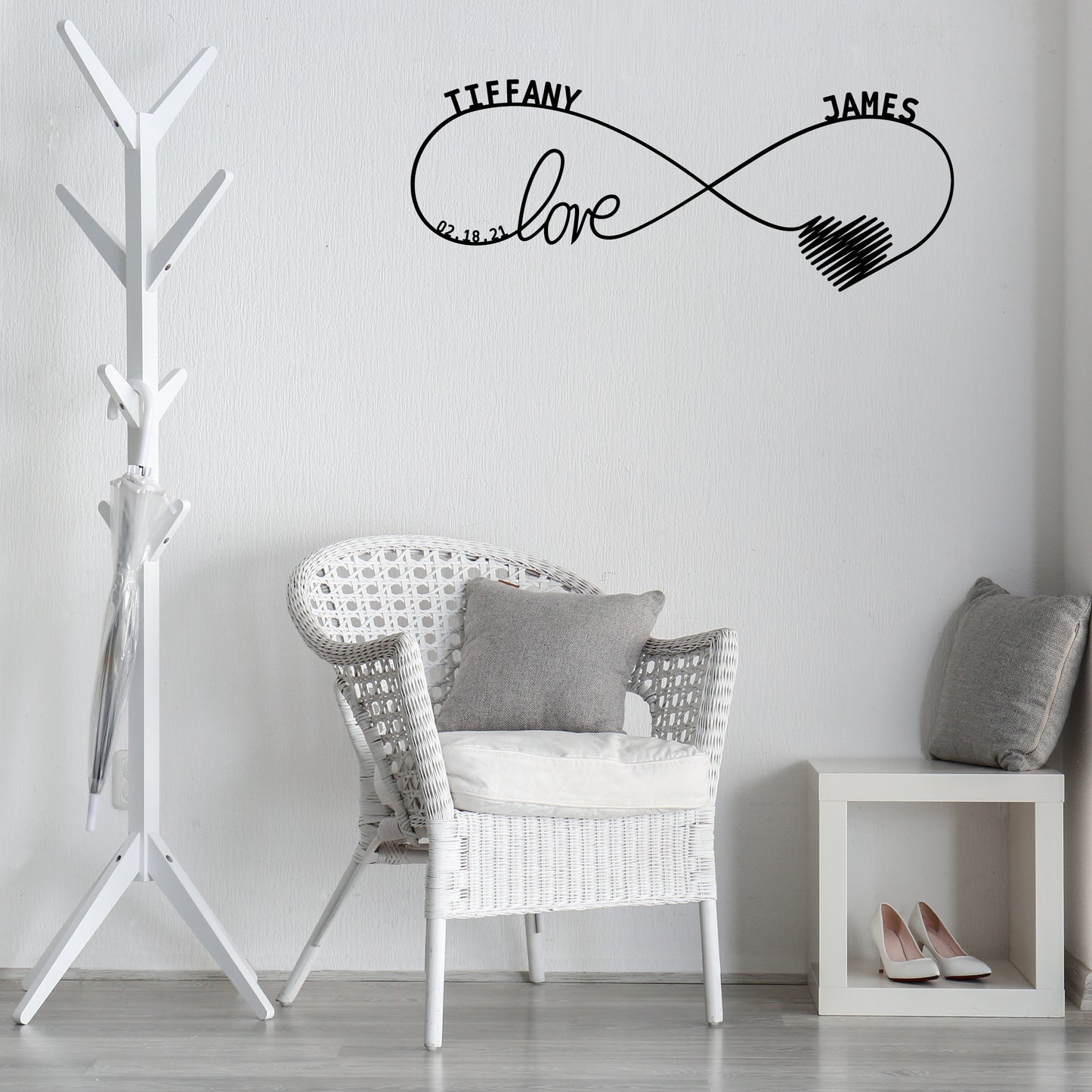 20 Inch Personalized Infinity Love Metal Sign Decor In Black With Custom Text