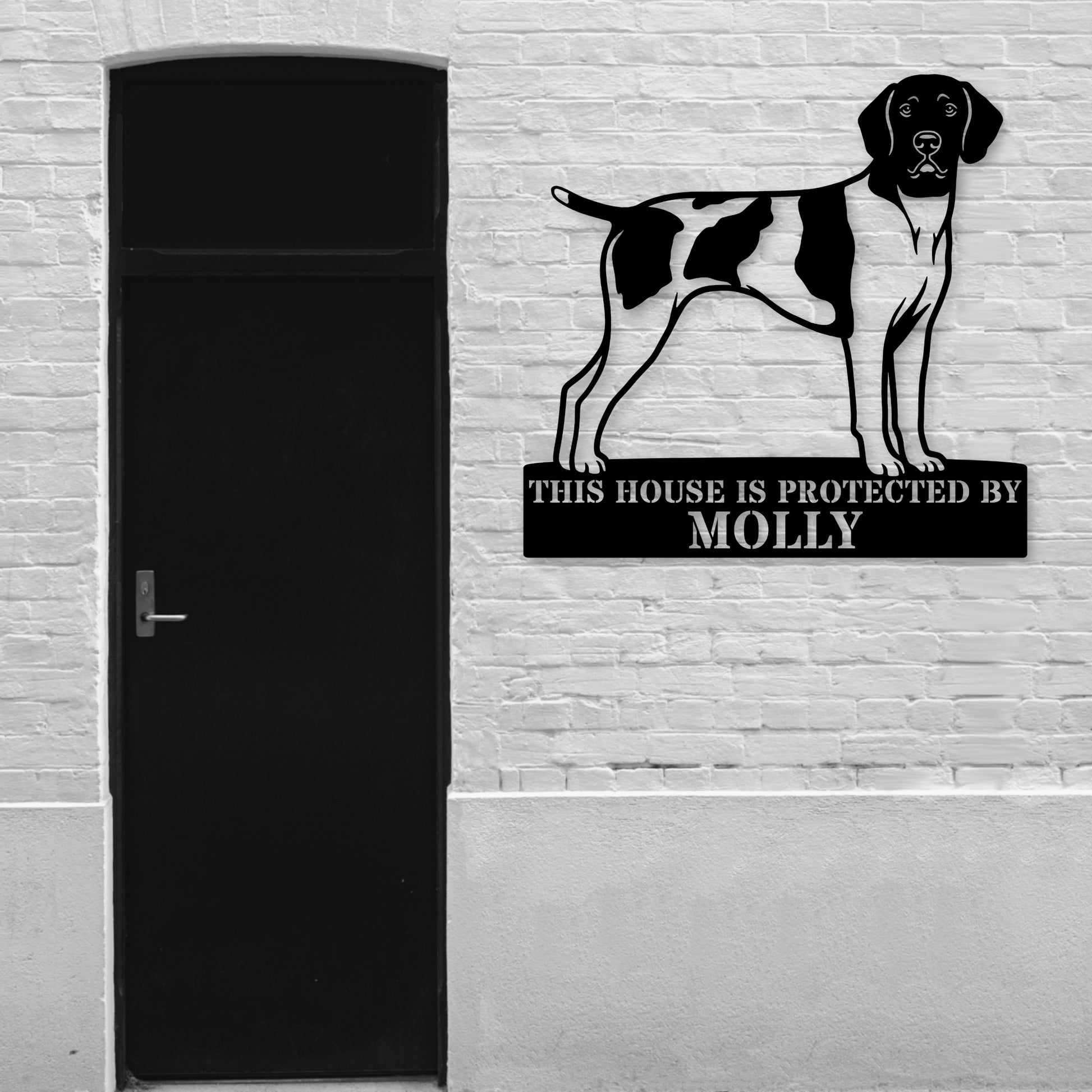 Personalized German Shorthaired Pointer Guard Metal Sign. Custom Dog Protect Name Wall Decor