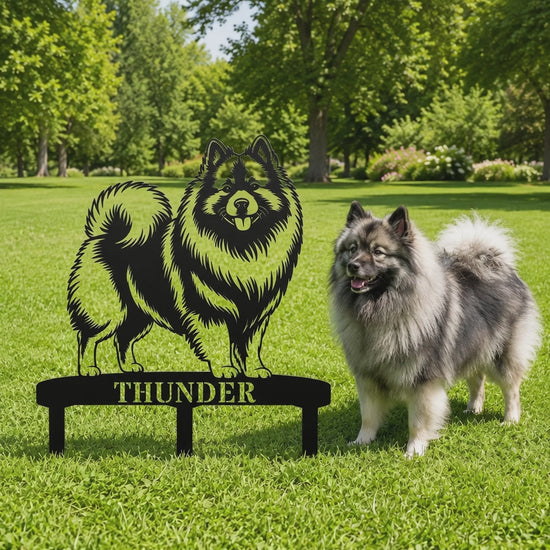 Personalized Keeshond Garden Metal Sign With Stakes. Custom Dog Lover Name Gift
